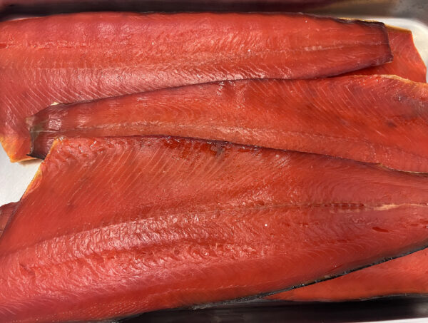 Salmone Selvaggio Sockeye affumicato baffa intera